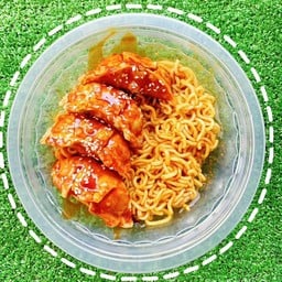 มาม่าเผ็ดเกาหลีเกี๊ยวซ่า