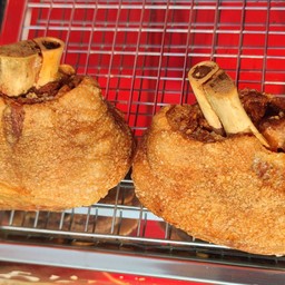 ขาหมูเยอรมัน