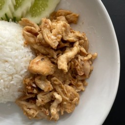 ข้าวทอดกระเทียม