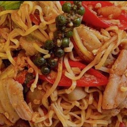 มาม่าผัดขี้เมา