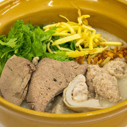 โจ๊กหมูรวมเครื่องใน