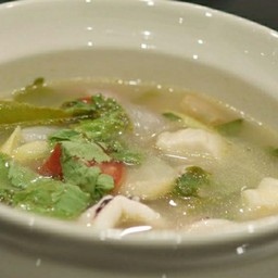 ชุดข้าว+ต้มยำน้ำใสทะเล