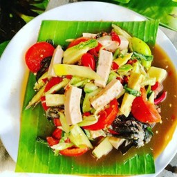 ตำหน่อไม้ปลาร้า หมูยอ