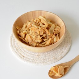 กากหมูกระเทียมเจียว