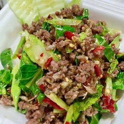 หมูสับผัดคะน้า ราดข้าว