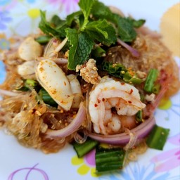 ลาบวุ้นเส้น,ลาบมาม่า