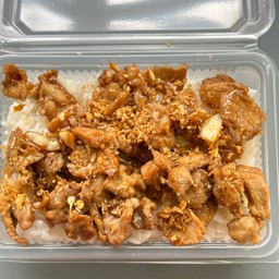 หมูทอดกระเทียม