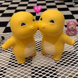 น้องมังกรเหลืองจุ๊บ