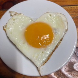 ไข่ดาว(ไม่สุก)