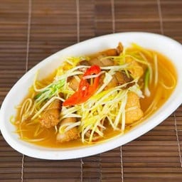กุยช่ายขาวเต้าหู้หมูกรอบ
