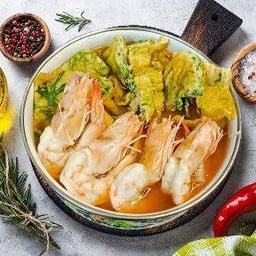 แกงส้มกุ้ง ไข่ชะอมทอด