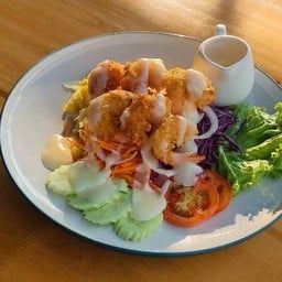 สลัด กุ้งทอด