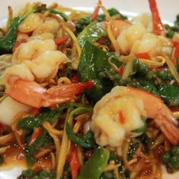 ผัดฉ่ากุ้ง