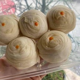 ขนมเปี๊ยะไข่เค็มจัมโบ้ (5 ลูก)