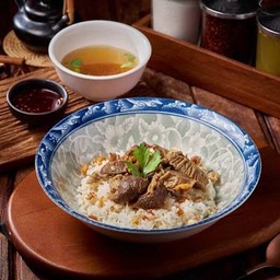 C14 ข้าวต้มแห้งหมูตุ๋น