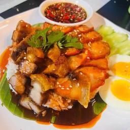 ข้าวหมูแดง