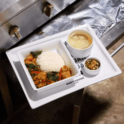 ข้าวกะเพราแซลมอน