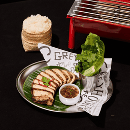 ข้าวเหนียวหมูย่าง