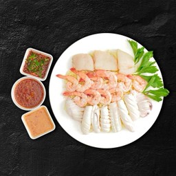 ลวกจิ้ม น้ำจิ้ม3เกลอ (Steamed Seafood With 3Sauce)