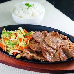 ชุดหมูผัดซีอิ๊วกะทะร้อน