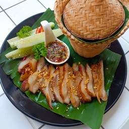 เซทข้าวเหนียว-คอหมูย่างจิ้มแจ่ว
