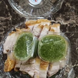 หมูกรอบชุดจัมโบ้