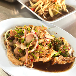 น้ำตกหมู