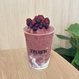 Mix berry Yogurt Smoothie