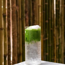 กรีน โคโคนัท (Green Coconut)