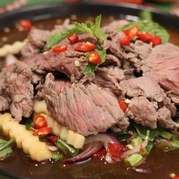 ยำเนื้อสะดุ้ง (เนื้อลวก)