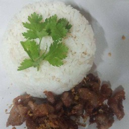 ข้าวเนื้อทอด