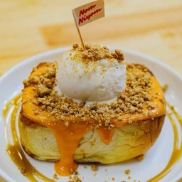 Thai Tea Custard With Vanilla  Ice Cream Toast