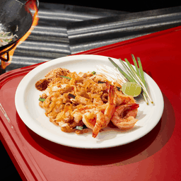 ผัดไทยกุ้งสด