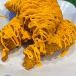 ไก่ทอดไร้กระดูกราด ซอสชีส