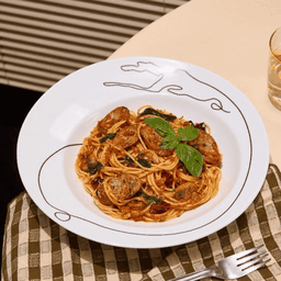 สปาเกตตีผัดไส้กรอกอิตาเลียน