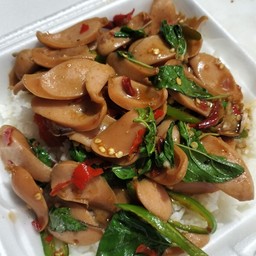 กะเพราไส้กรอก