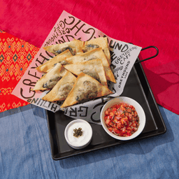 เกี๊ยวกรอบอิตาเลี่ยนผักโขม