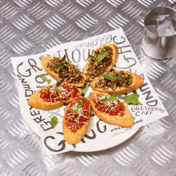 ขนมปังบรูสเก็ตตา