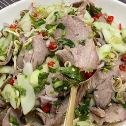 พล่าหมู