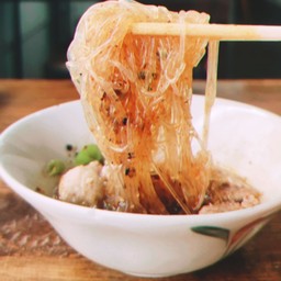 วุ้นเส้น