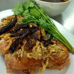 กุ้งแม่น้ำทอด ราดซอสมะขาม