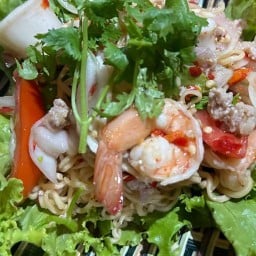 ตัวต. พาแซ่บ แซ่บอีหลี (บางน้ำจืด)