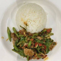 ข้าวพริกแกงหมู