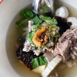 ต้มจืดเต้าหู้สาหร่าย