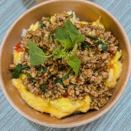 ไข่ข้น+กระเพราหมูสับ