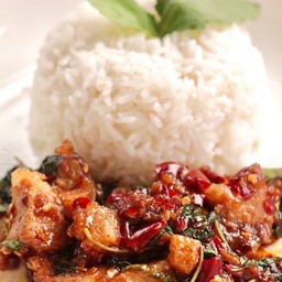 ข้าวกะเพราหมูกรอบ