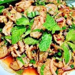 น้ำตกเนื้อแซ่บๆ