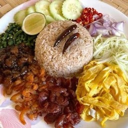 ข้าวคลุกกะปิ (Khao Kluk Kapi)