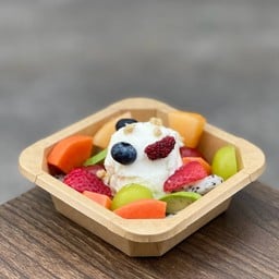 Simply greek yogurt & fruit กรีก โยเกิร์ต และผลไม้ พระราม 9