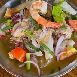 ยำรวมมิตร เส้นแก้ว